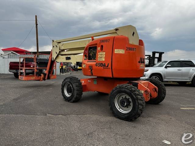 2010 JLG 450AJ