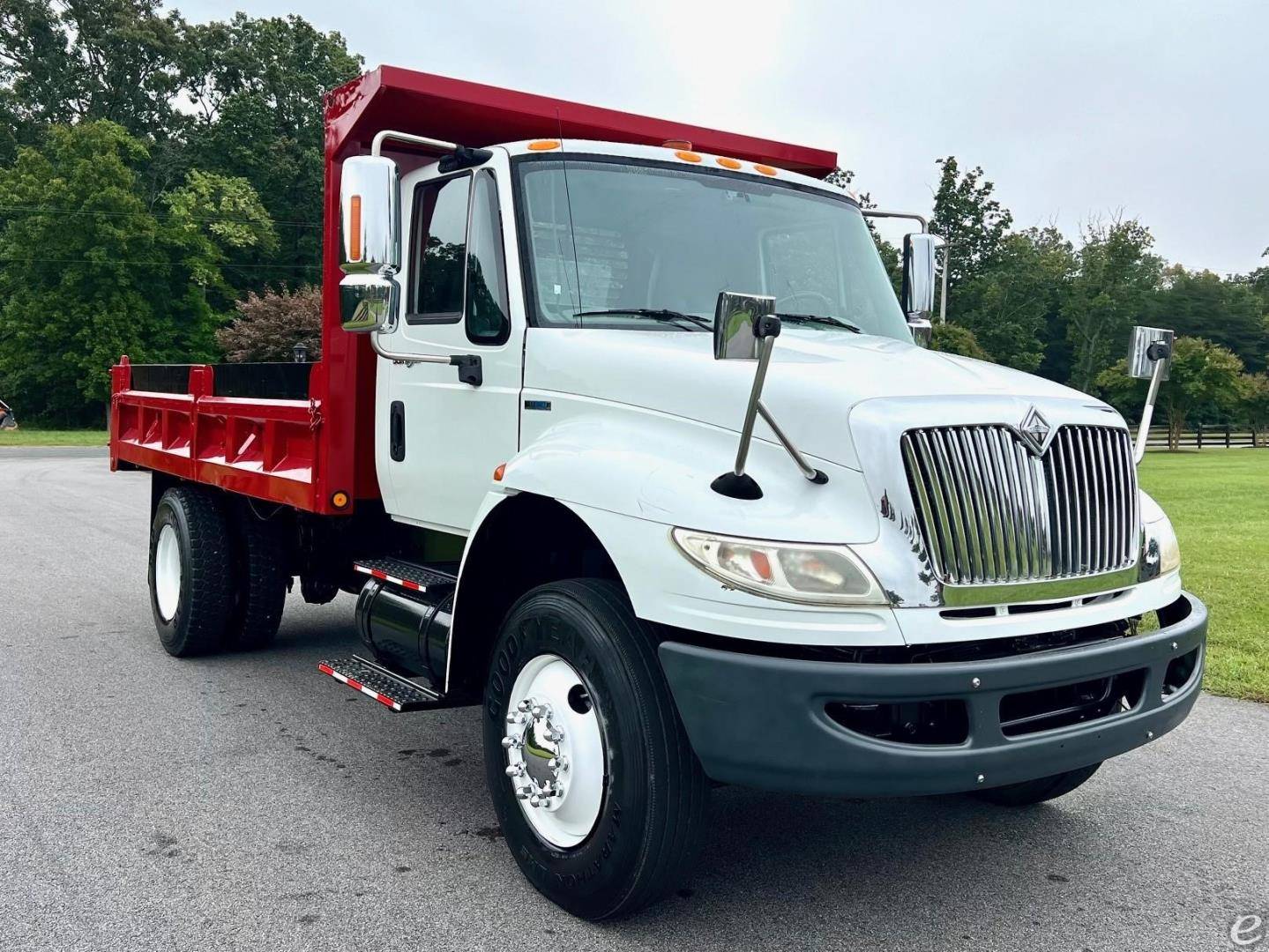 2010 International DURASTAR 4400