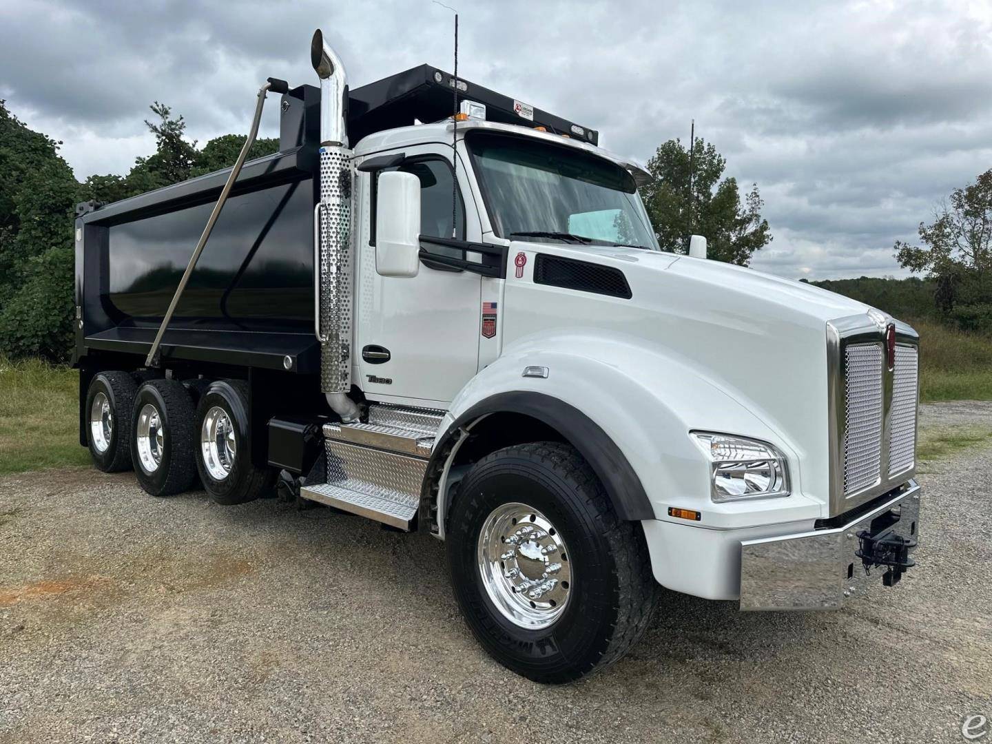 2024 Kenworth T880