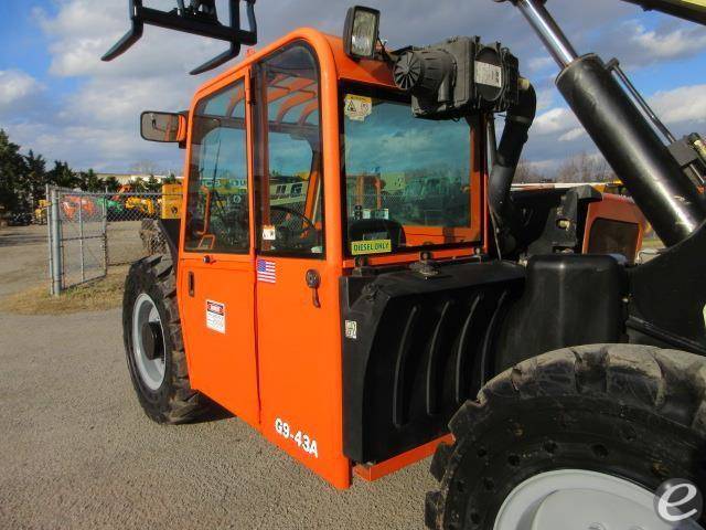 2015 JLG G9-43A