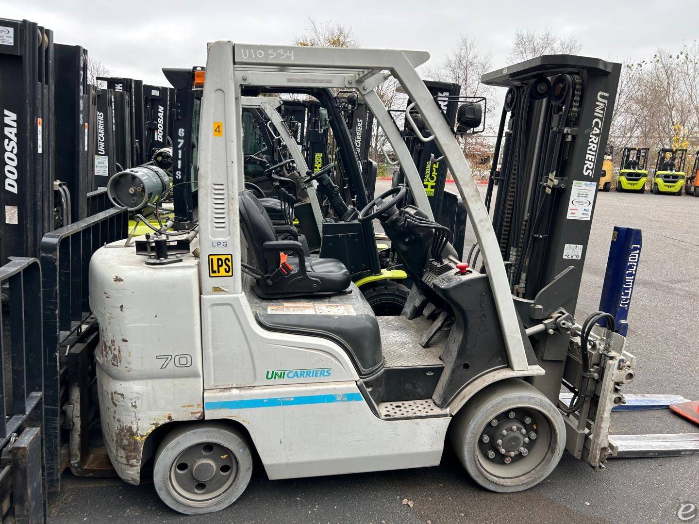 2016 Unicarriers CF70 - $29,950.00