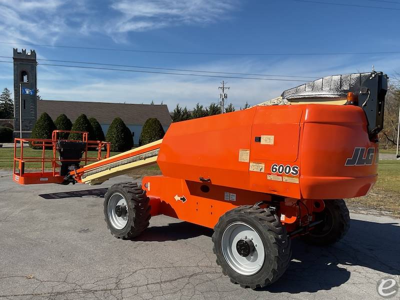 2016 JLG 600S