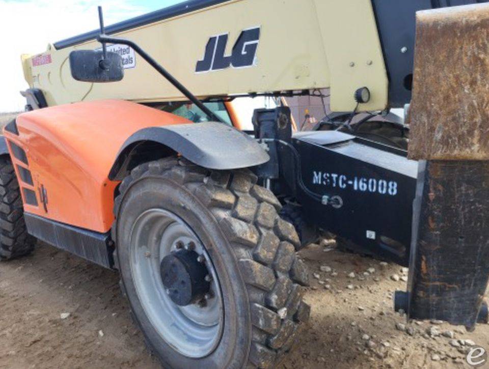 2016 JLG 1255