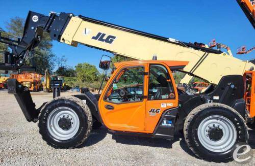 2024 JLG 1055