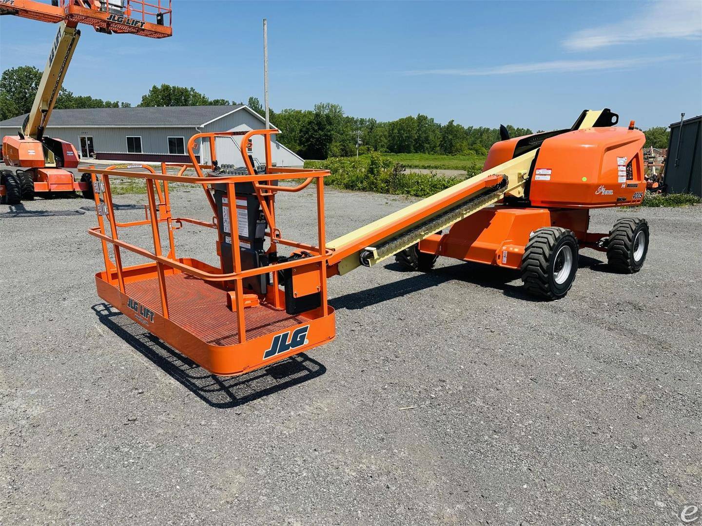 2015 JLG 400S