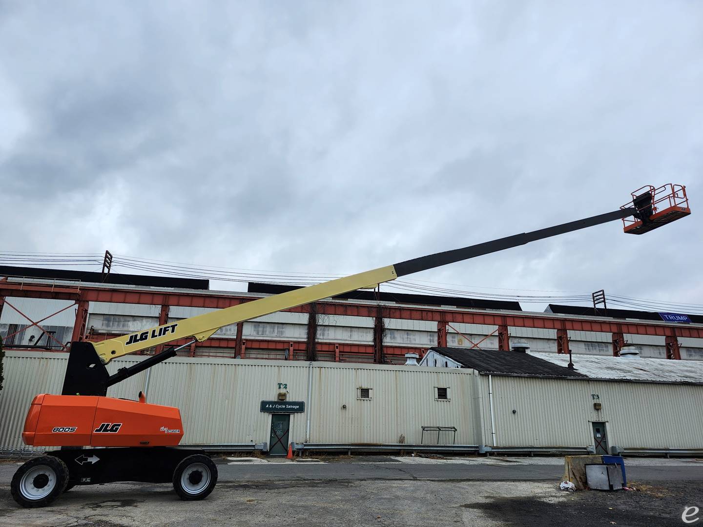 2016 JLG 800S