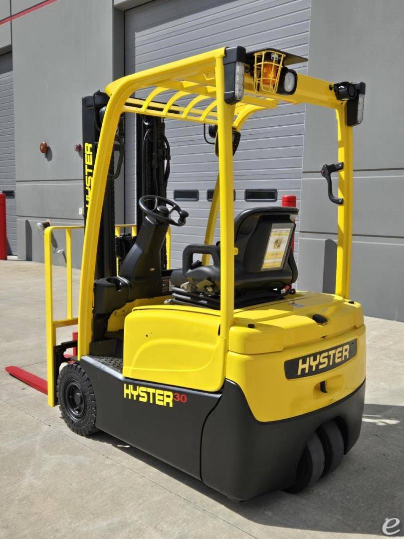 2016 Hyster J30XNT