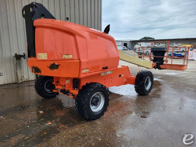 2015 JLG 400S