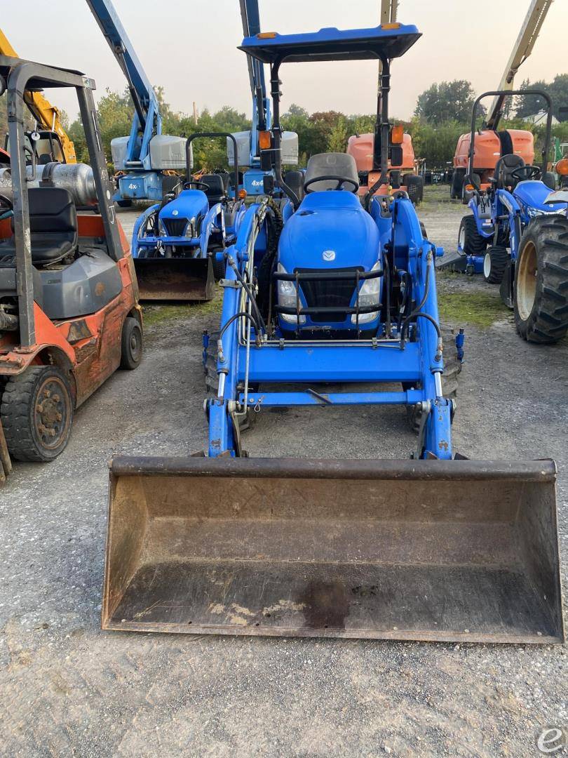 2004 New Holland TC33DA