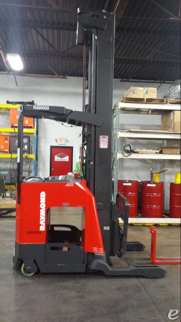 2010 Raymond 7400-DR32TT Double Reach Reach Truck - 123Forklift