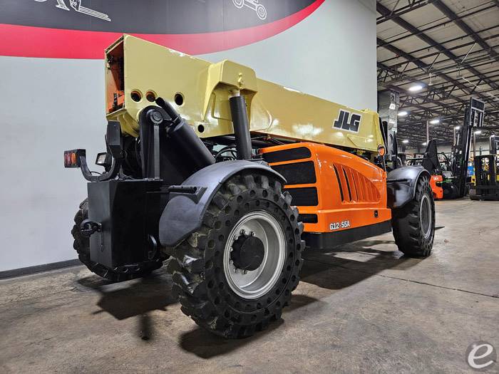 2011 JLG G12-55A