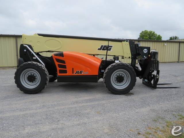 2024 JLG 1055