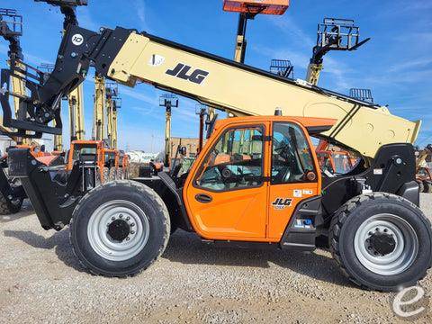 2023 JLG 1055