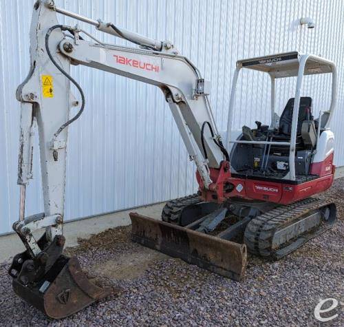 2018 Takeuchi TB240R