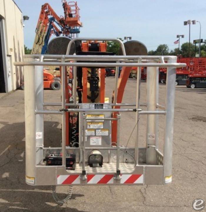 2012 JLG X700AJ