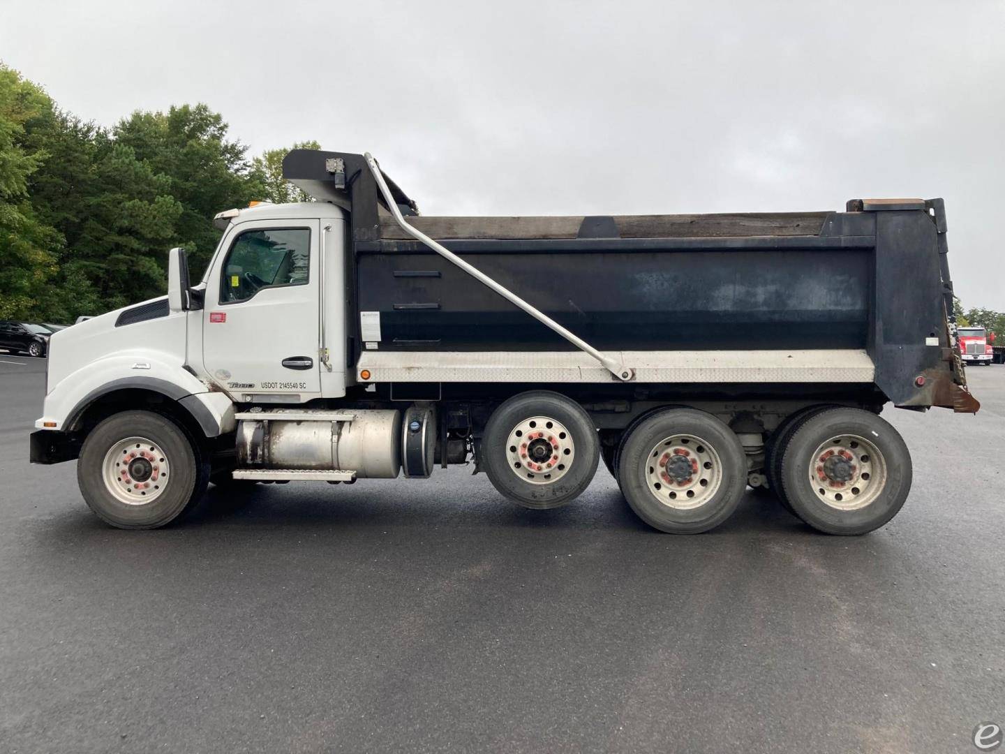 2017 Kenworth T880