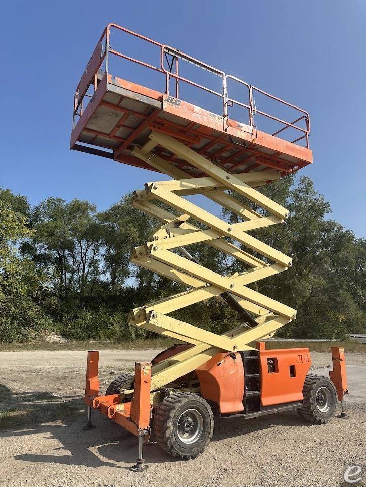 2014 JLG 4394RT