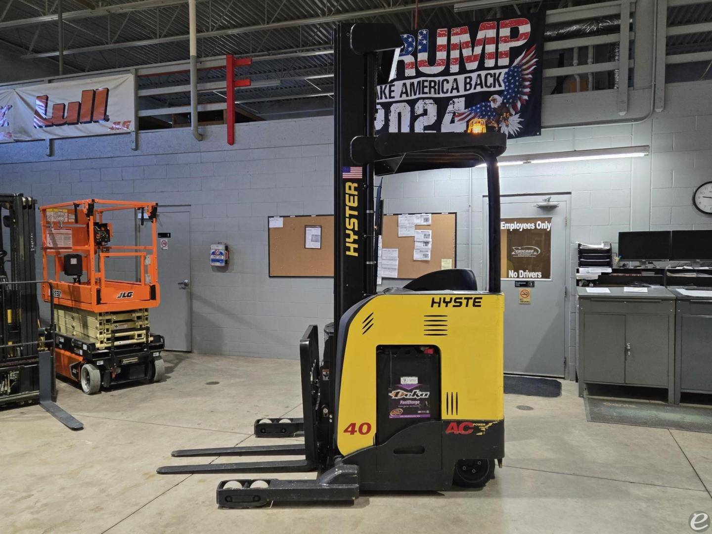 2016 Hyster N40ZR2 Single Reach Reach Truck