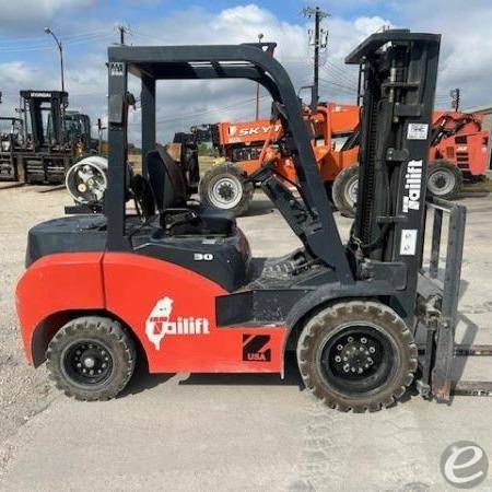 2016 Tailift ZFG30P