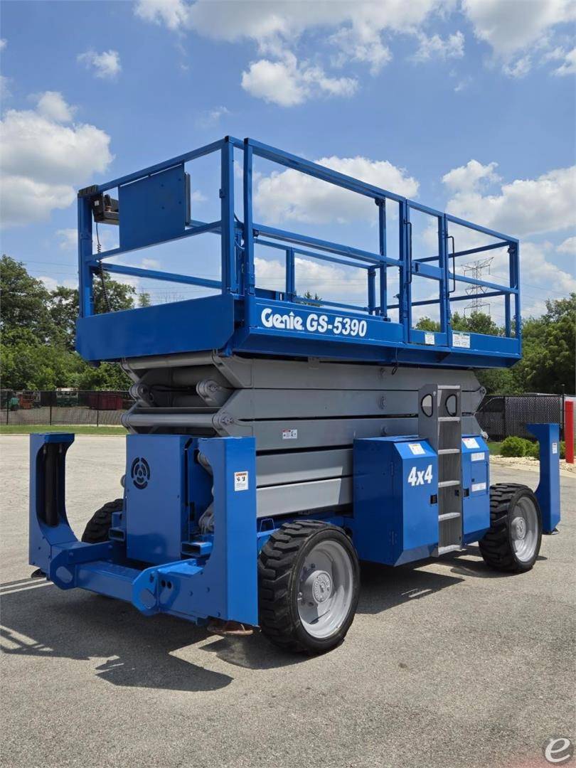 2010 Genie GS5390RT