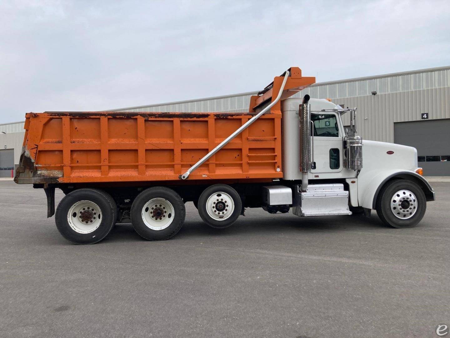 2017 Peterbilt 367