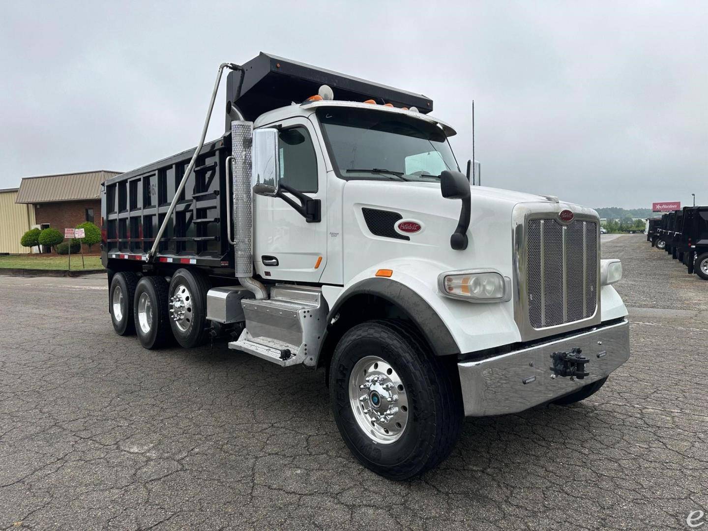 2017 Peterbilt 567