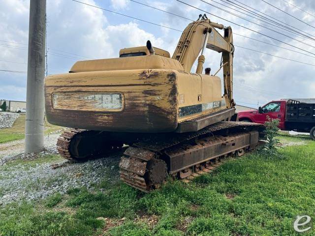 1994 John Deere 790E LC