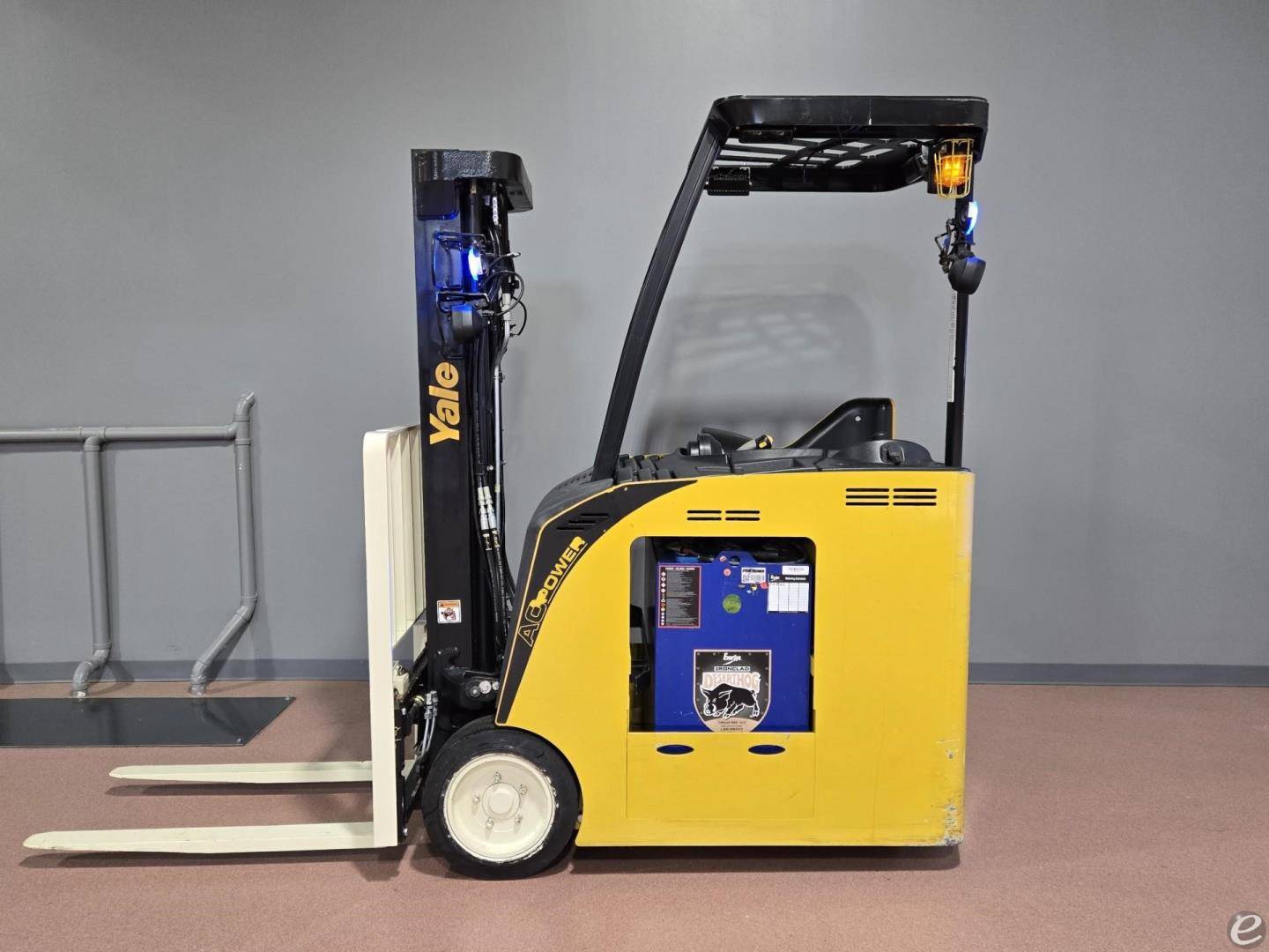 2019 Yale ESC040AD Electric Stand Up End Control (Docker)       Forklift