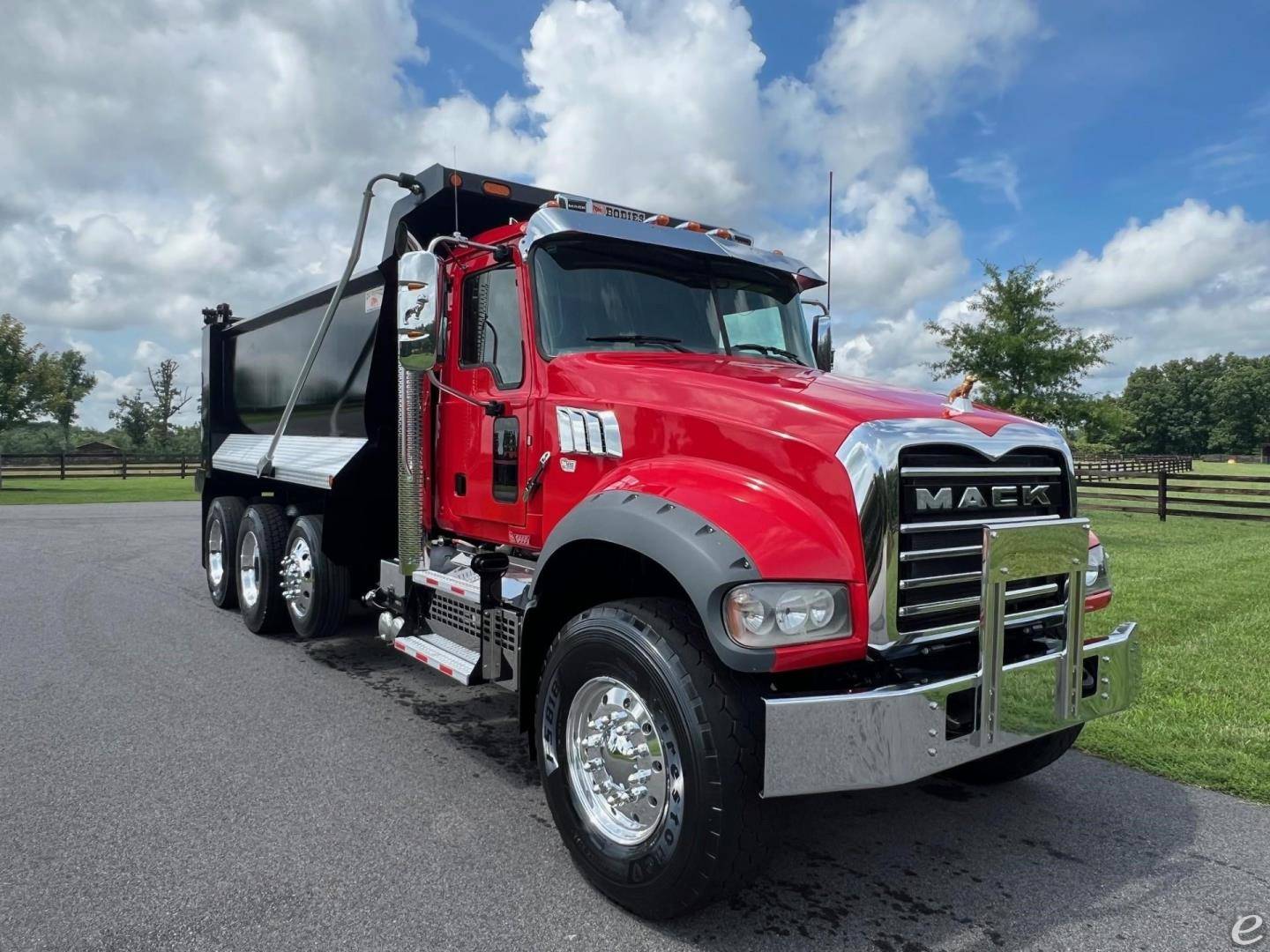 2023 Mack GRANITE 84FR