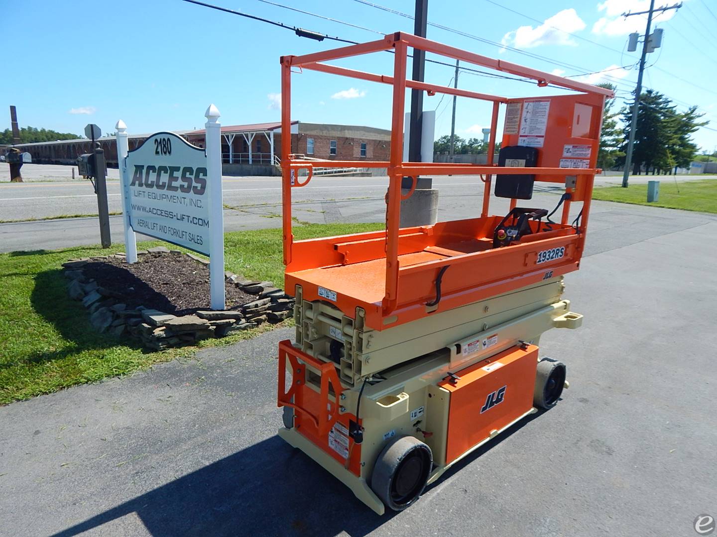 2014 JLG 1932RS