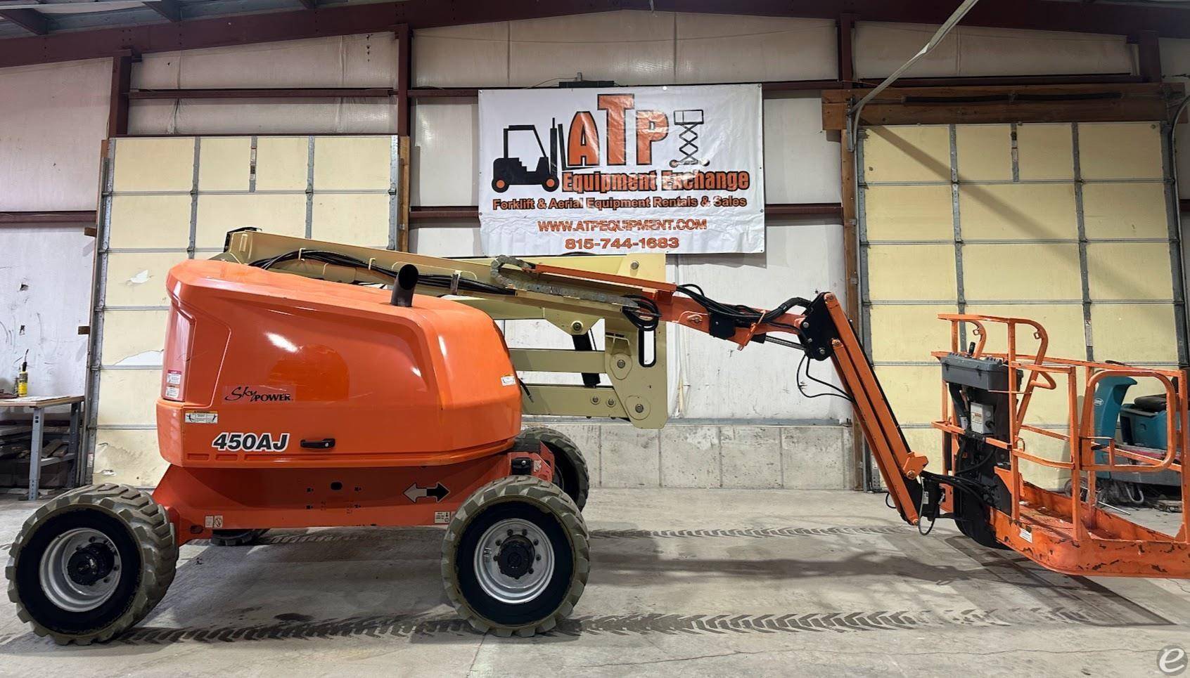 2015 JLG 450AJ