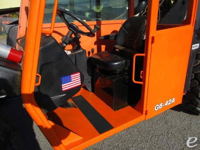 2015 JLG G6-42A