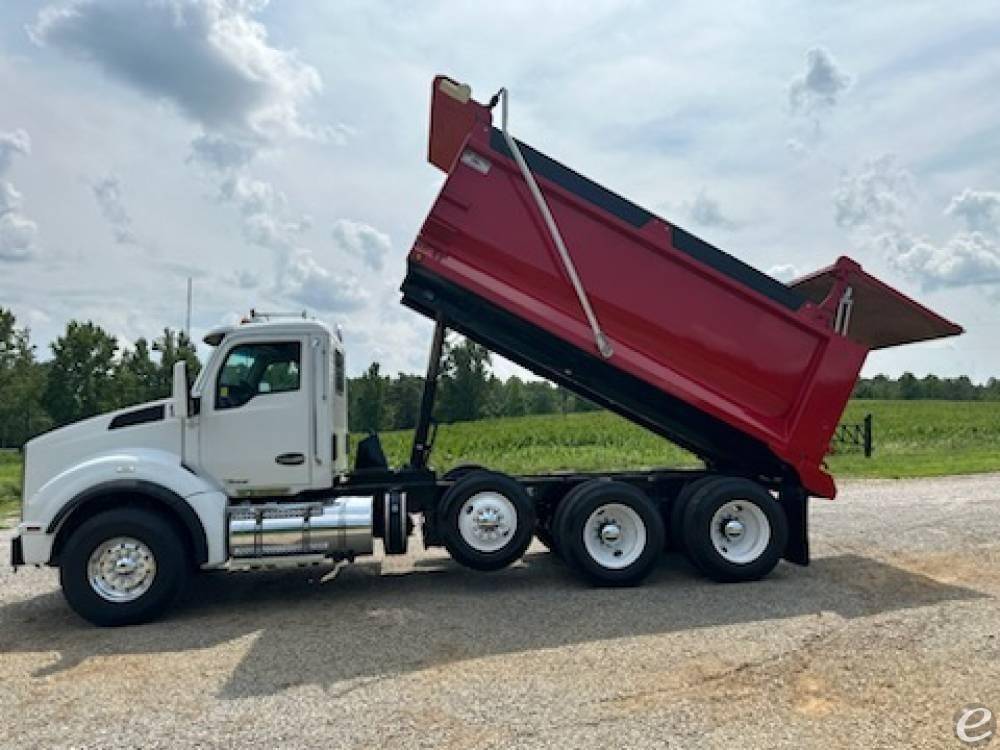 2017 Kenworth T880