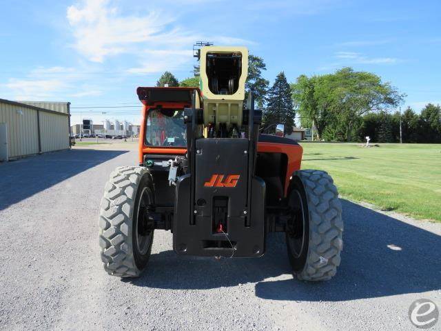 2024 JLG 943