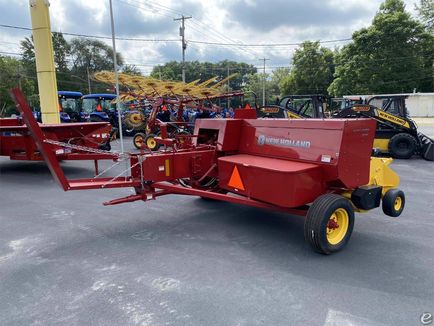 2023 New Holland HAYLINER 275 PLUS