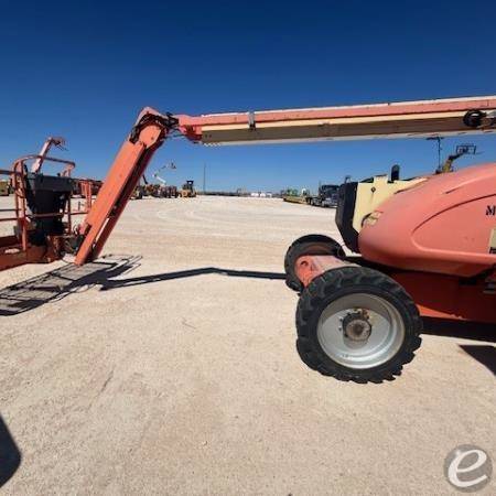 2011 JLG 600AJ