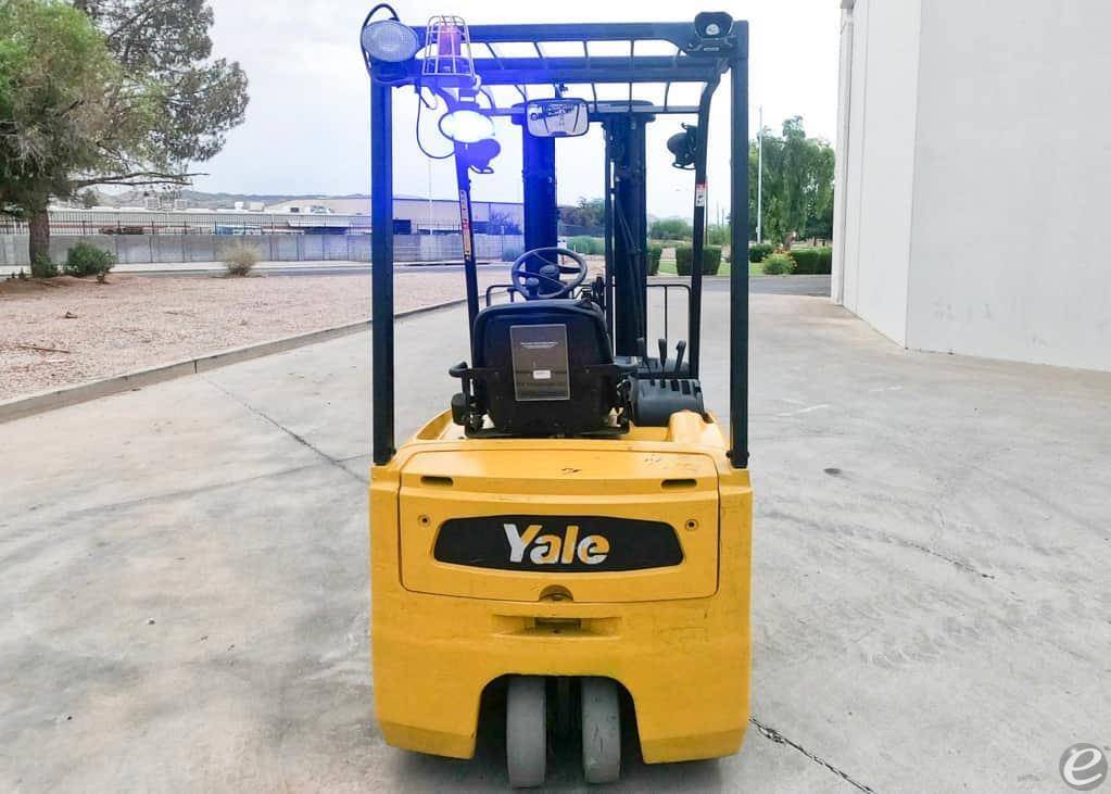 2001 Yale ERP030TGN36TE062