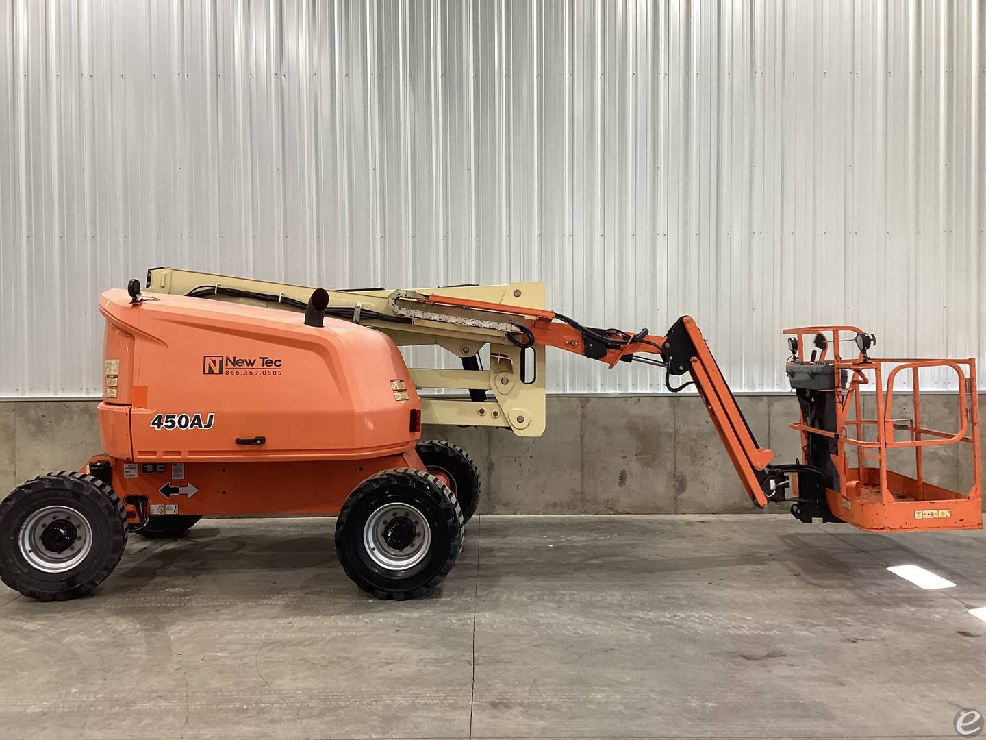 2019 JLG 450AJ