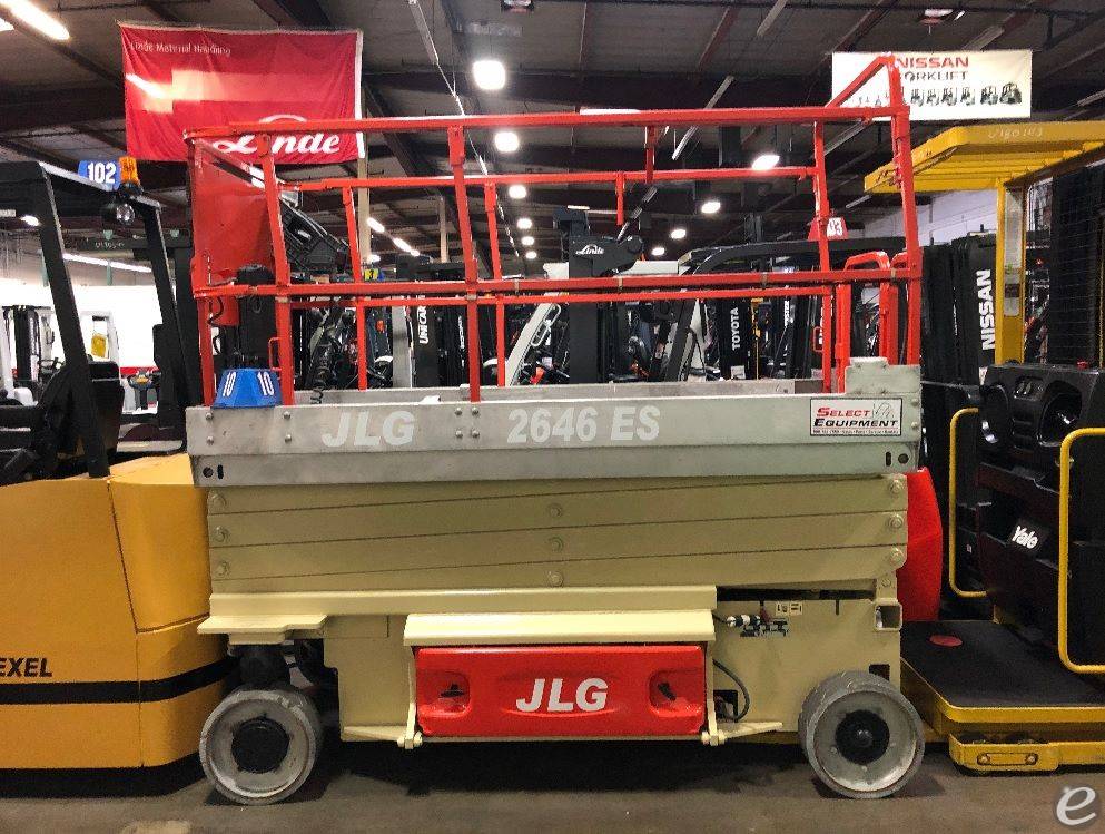 2001 JLG 2646ES