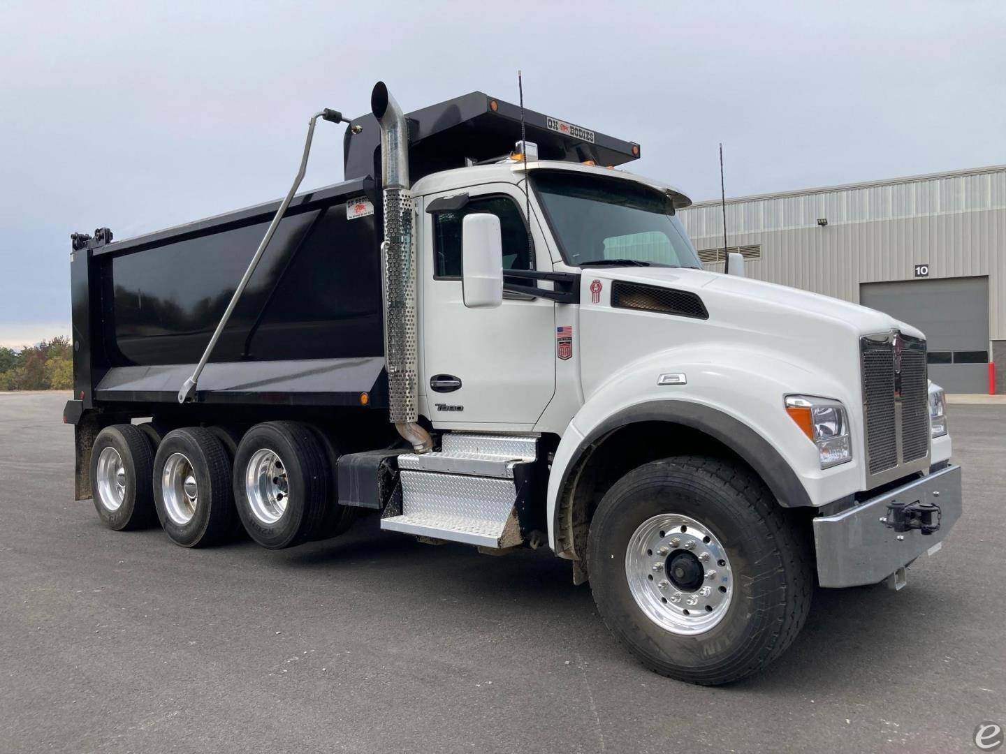 2023 Kenworth T880S