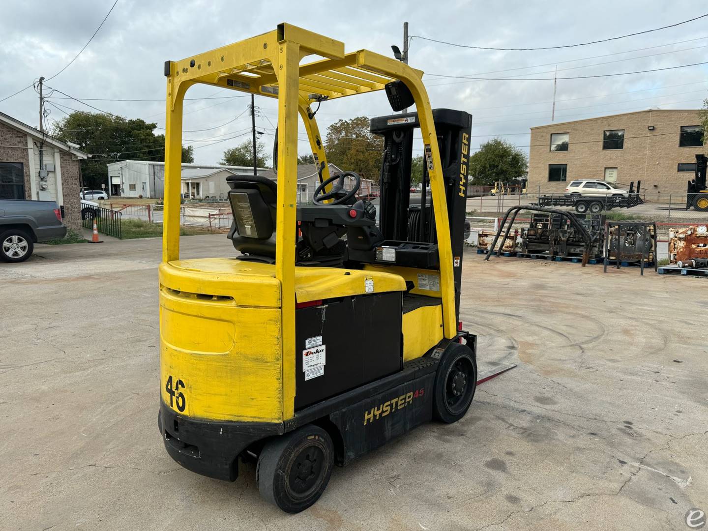 2014 Hyster E45XN - 33