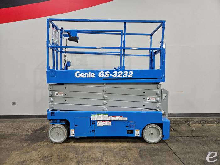 2013 Genie GS3232