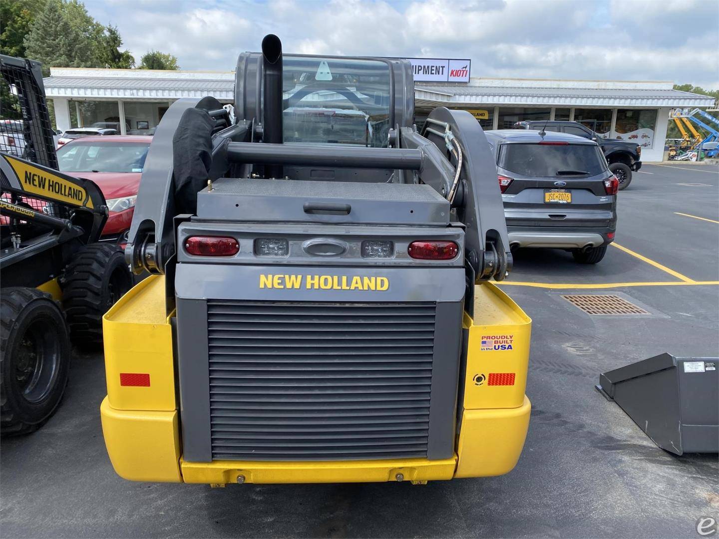 2024 New Holland L328