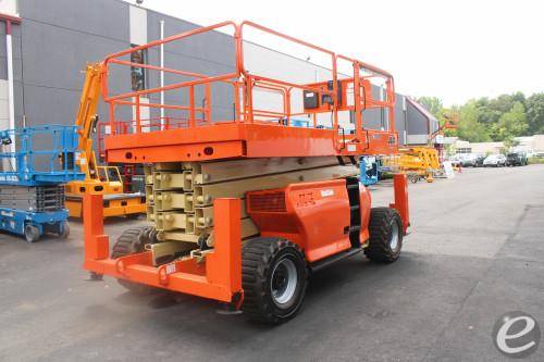 2014 JLG 4394RT