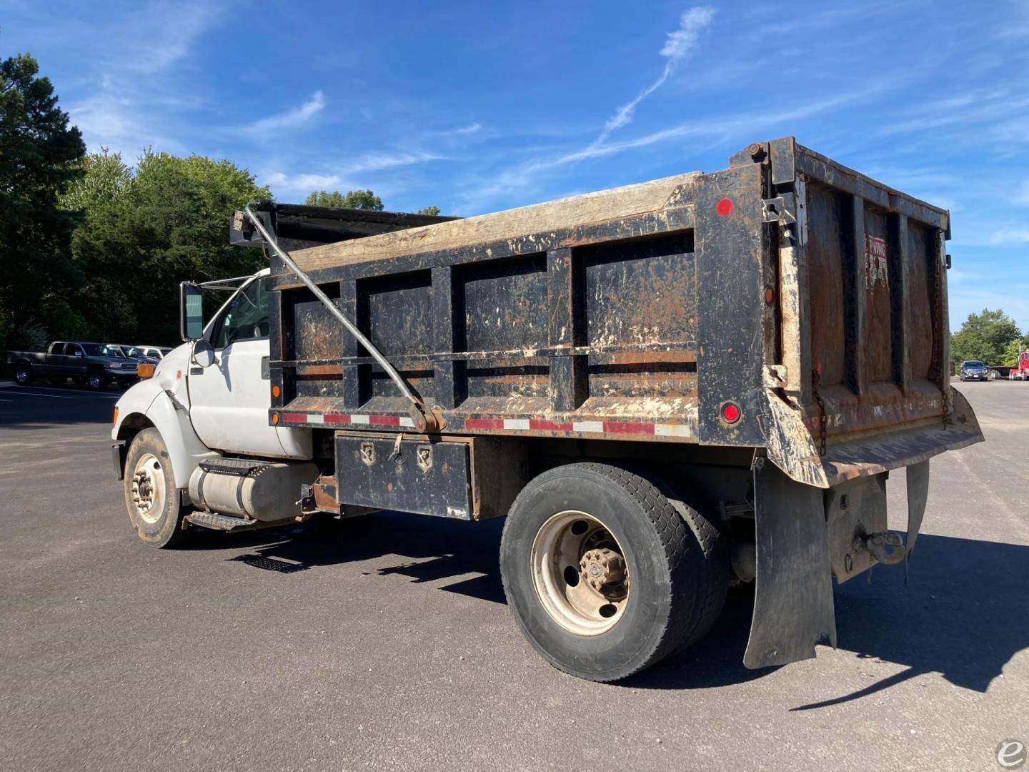 2012 Ford F750 XLT SD