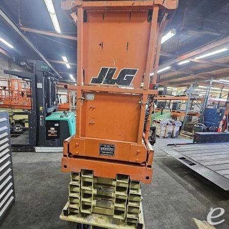 2017 JLG 2632ES