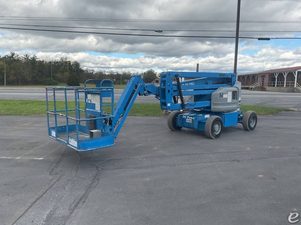 2013 Genie Z45/25J