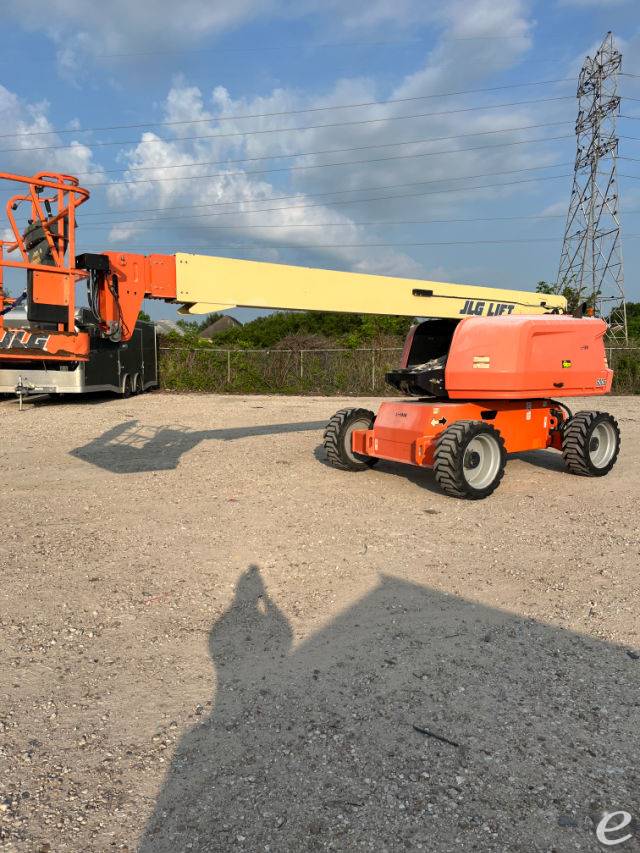 2019 JLG 600S