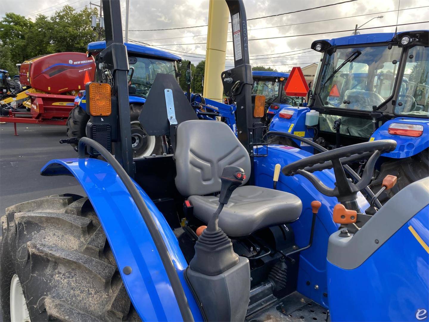 2023 New Holland WORKMASTER 60