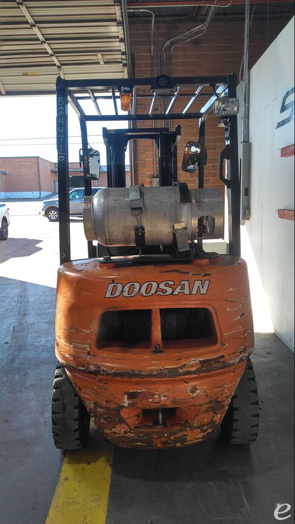 2012 Doosan G25E-5